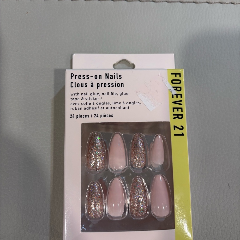Forever 21 Yellow Press-On Nails Pack